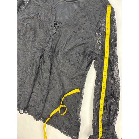Torrid Black Lace Long Sleeve Top Size 1 Whimsigoth Witchy - Picture 4 of 5